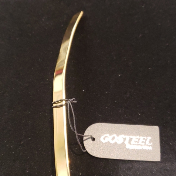 Gold Collar Necklace - Picture 5 of 6